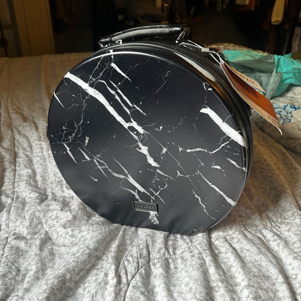 BNWT CALPAK Black Marble Hat Box!